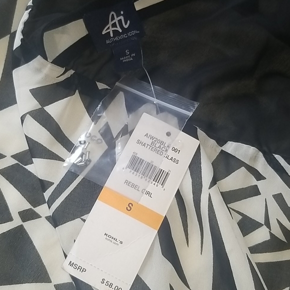 Authentic Icon Top - Picture 7 of 7